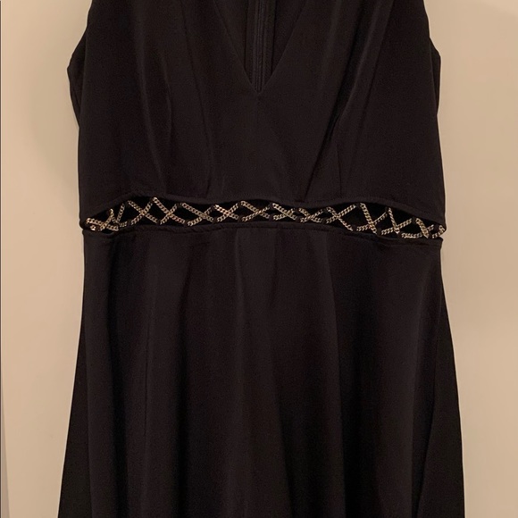 Guess by Marciano Chained Marlo Dress - Picture 1 of 8